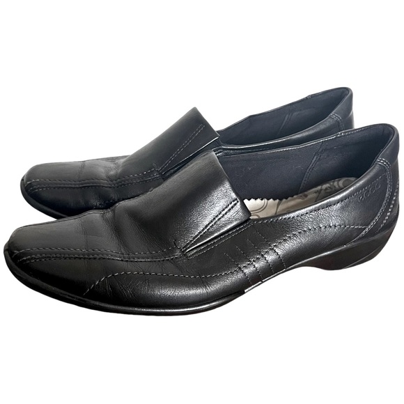 Ecco Slip On Black Leather Loafers For Women Sz 39 EU // 8 US - Picture 5 of 16